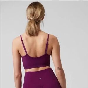 Athleta Renew Bra Convertible Sports Bra fuschia S
